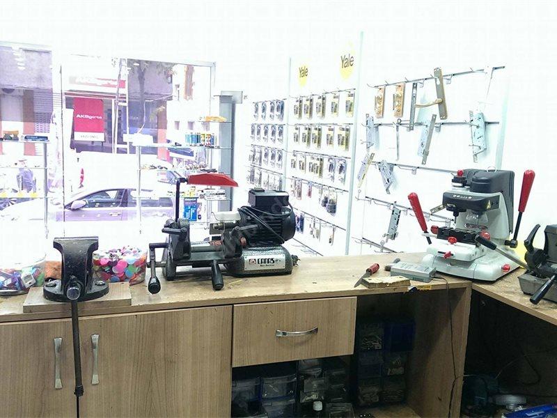 Güzelbahçe çilingir servisi anahtarlar ve kilitler